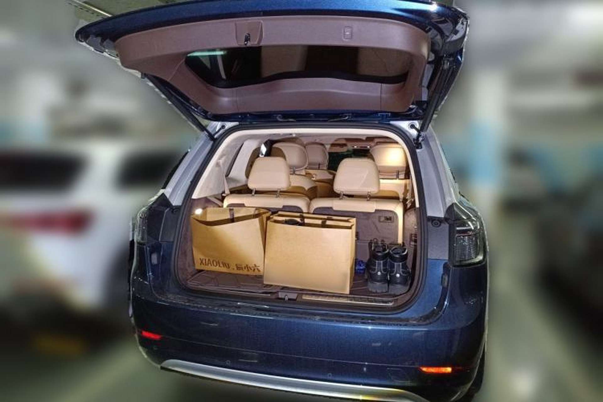 Used Hima AITO M9 2025 All-Electric Max Version 100 kWh 6-Seater Trunk