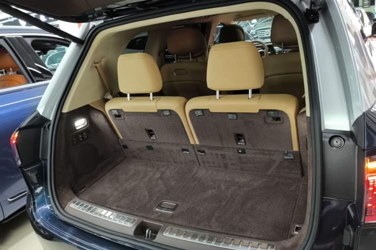 Used Hima AITO M9 2025 Extended-Range Ultra Version 52 kWh 6-Seater Trunk