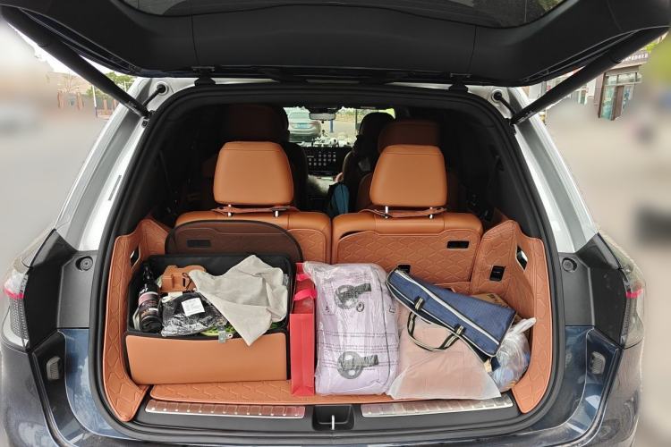 Used Hima AITO M9 2025 Extended-Range Ultra Version 52 kWh 6-Seater Trunk