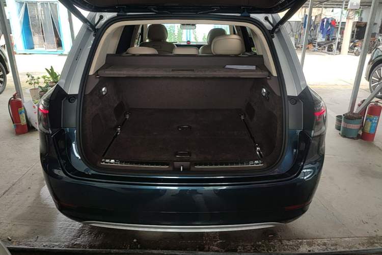 Used Hima AITO M9 2025 Extended-Range Ultra Version 52 kWh 5-Seater Edition Trunk