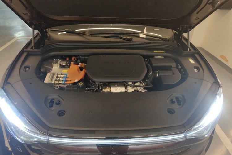 Used Hima AITO M9 2025 Model Range-Extended Ultra Edition 52kWh 6-seater (896-line LiDAR) Engine Bay