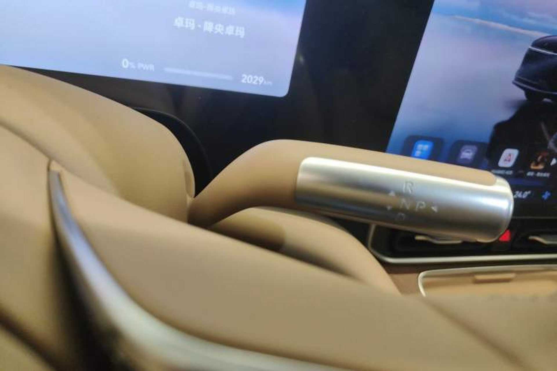 Used Hima AITO M9 2025 Model Range-Extended Ultra Edition 52kWh 6-seater (896-line LiDAR) Gear Lever