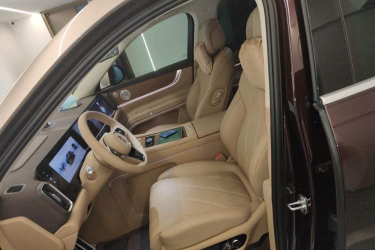 Used Hima AITO M9 2025 Model Range-Extended Ultra Edition 52kWh 6-seater (896-line LiDAR) Left Front Seat