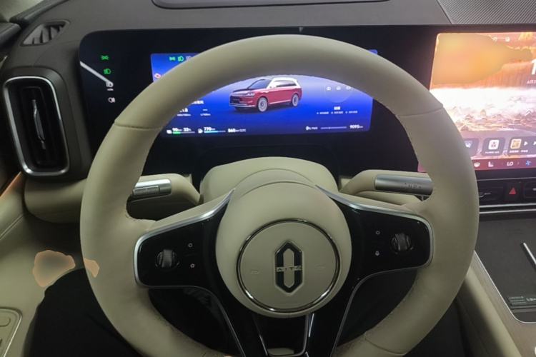 Used Hima AITO M9 2025 Extended-Range Ultra Version 52 kWh 6-Seater Steering Wheel