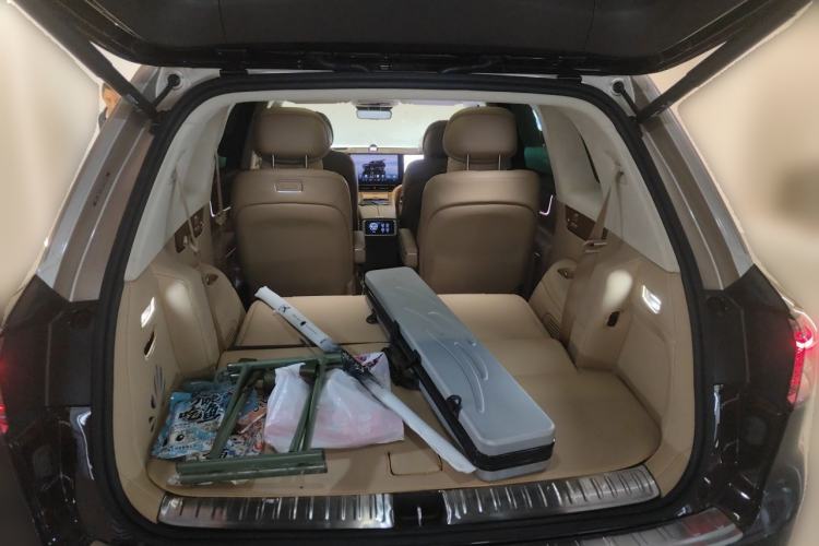 Used Hima AITO M9 2025 Model Range-Extended Ultra Edition 52kWh 6-seater (896-line LiDAR) Trunk