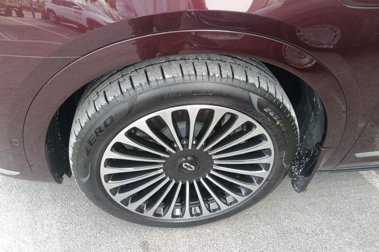 Used Hima AITO M9 2025 Extended-Range Ultra Version 52 kWh 5-Seater Edition Left Front Wheel Hub