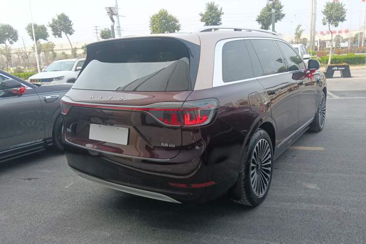 Used Hima AITO M9 2025 Extended-Range Ultra Version 52 kWh 5-Seater Edition Rear Right 45 Deg
