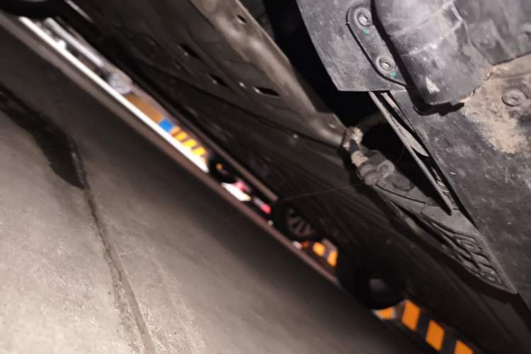 Used Hima AITO M9 2025 Extended-Range Max Version 52 kWh 6-Seater Edition Chassis Front Left