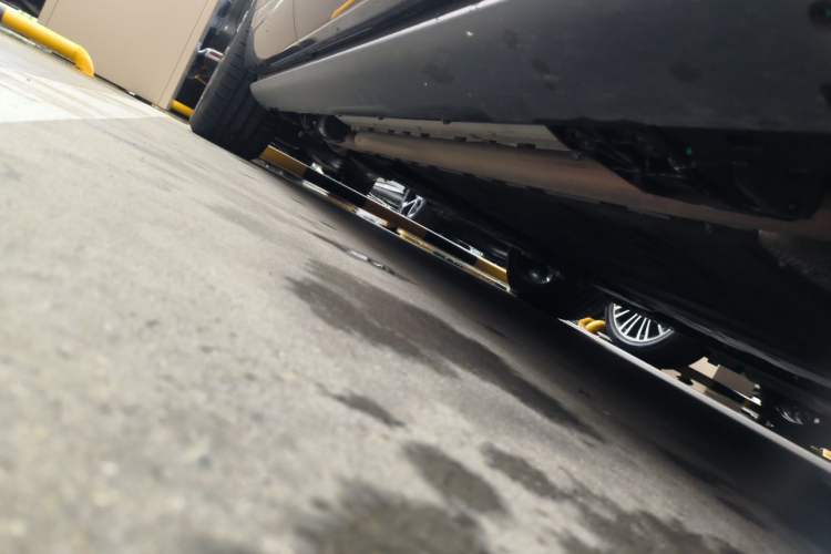 Used Hima AITO M9 2025 Extended-Range Ultra Version 52 kWh 6-Seater Chassis Front Right