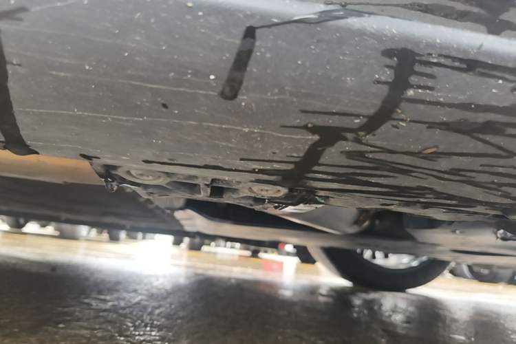 Used Hima AITO M9 2025 Extended-Range Ultra Version 52 kWh 6-Seater Chassis Front Right
