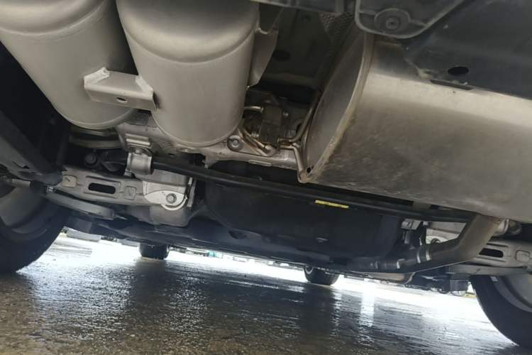 Used Hima AITO M9 2025 Extended-Range Ultra Version 52 kWh 6-Seater Chassis Rear
