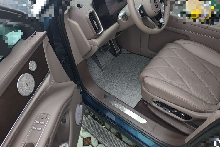 Used Hima AITO M9 2025 Extended-Range Ultra Version 52 kWh 6-Seater Driver Seat