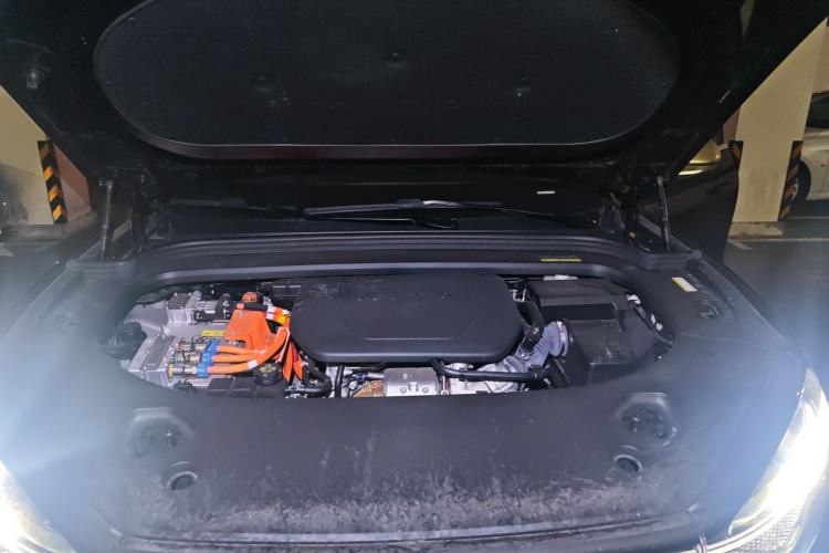 Used Hima AITO M9 2025 Extended-Range Ultra Version 52 kWh 6-Seater Engine Bay
