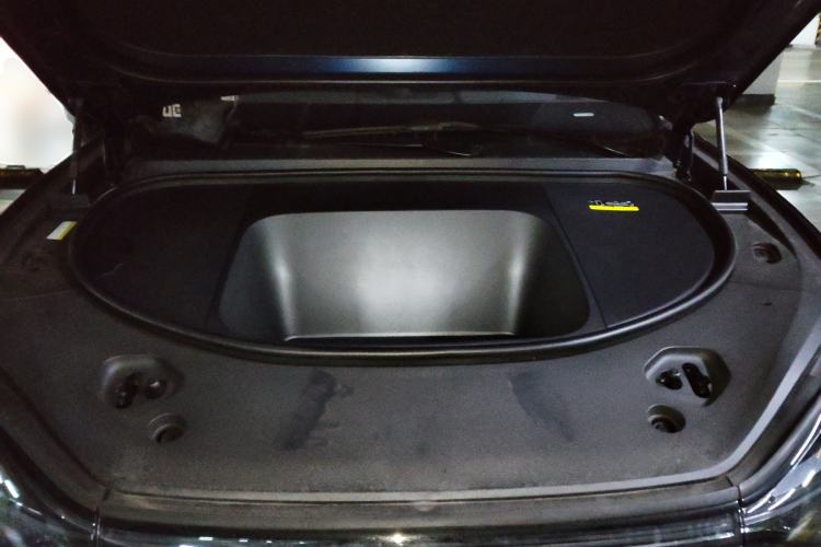 Used Hima AITO M9 2025 All-Electric Ultra Version 100 kWh 5-Seater Model Engine Bay