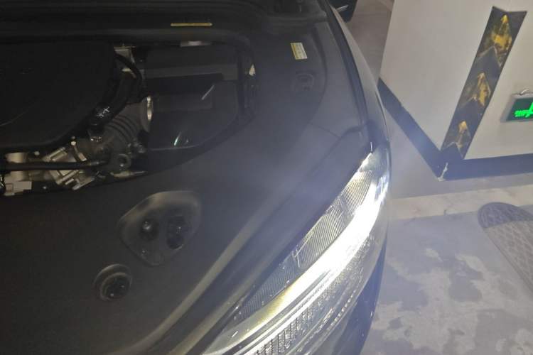 Used Hima AITO M9 2025 Extended-Range Ultra Version 52 kWh 6-Seater Engine Bay Left