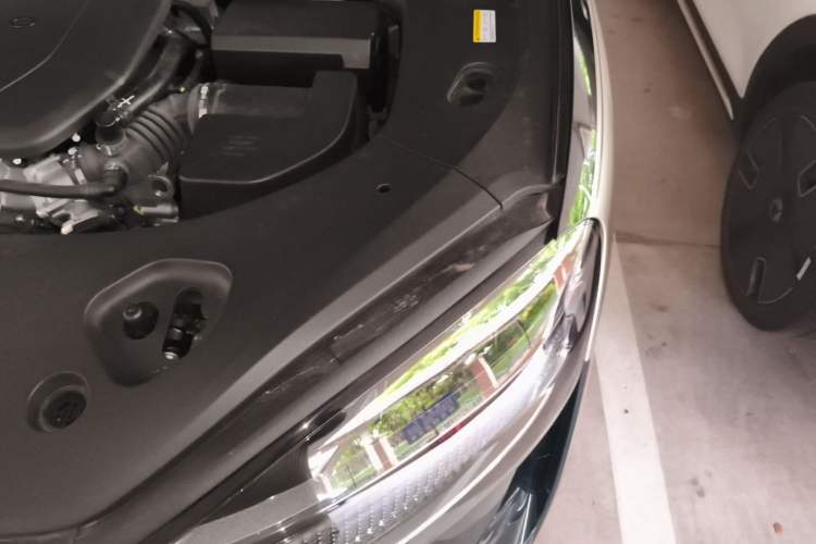 Used Hima AITO M9 2025 Extended-Range Max Version 52 kWh 6-Seater Edition Engine Bay Left