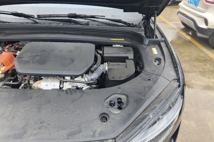 Used Hima AITO M9 2025 Extended-Range Ultra Version 52 kWh 6-Seater Engine Bay Left