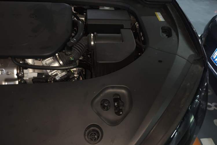 Used Hima AITO M9 2025 Extended-Range Ultra Version 52 kWh 6-Seater Engine Bay Left