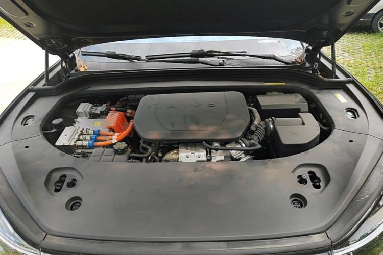 Used Hima AITO M9 2025 Extended-Range Ultra Version 52 kWh 6-Seater Engine Bay