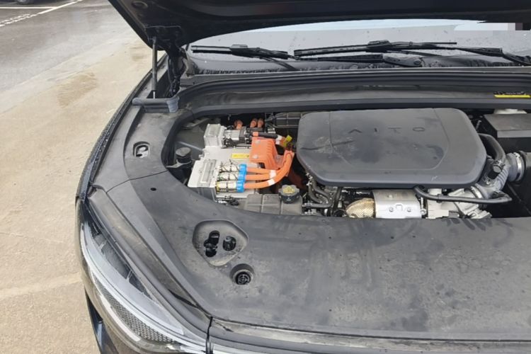 Used Hima AITO M9 2025 Extended-Range Ultra Version 52 kWh 6-Seater Engine Bay Right