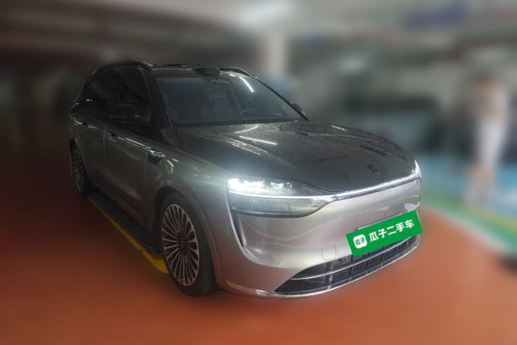 Used Hima AITO M9 2025 Extended-Range Ultra Version 52 kWh 6-Seater Front Right 45 Deg