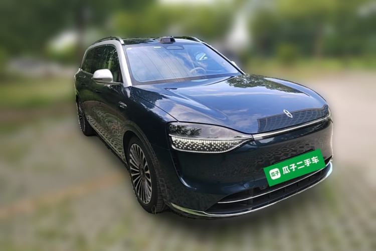 Used Hima AITO M9 2025 Extended-Range Ultra Version 52 kWh 6-Seater Front Right 45 Deg