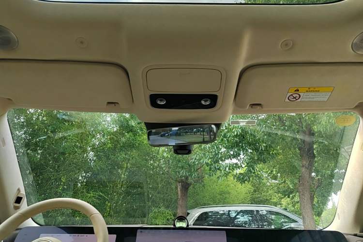 Used Hima AITO M9 2025 Extended-Range Ultra Version 52 kWh 6-Seater Headliner