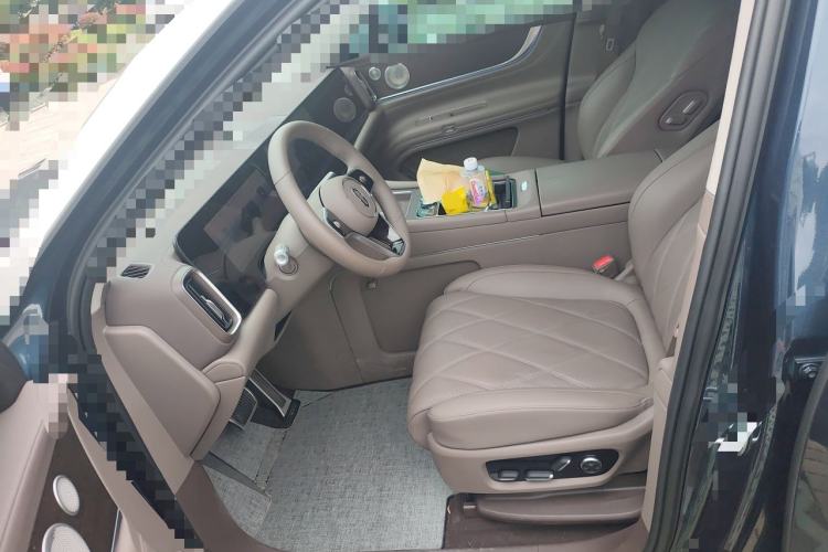 Used Hima AITO M9 2025 Extended-Range Ultra Version 52 kWh 6-Seater Left Front Seat