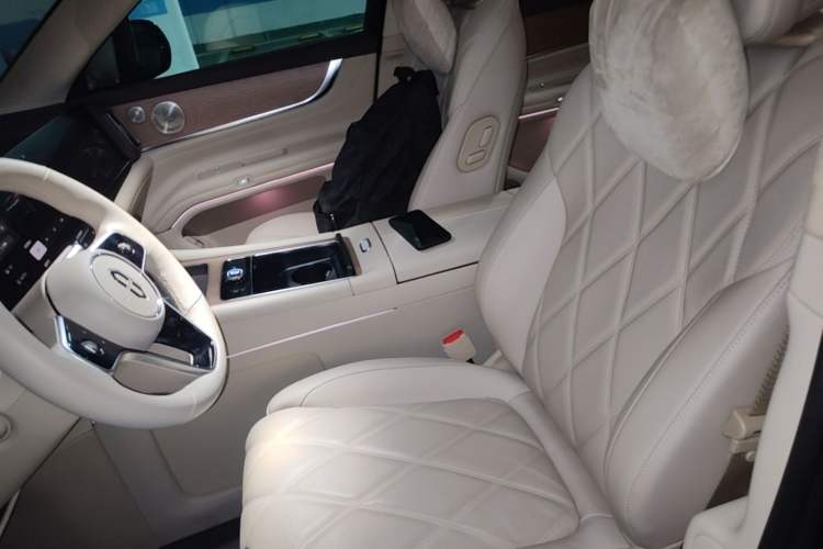 Used Hima AITO M9 2025 Extended-Range Ultra Version 52 kWh 5-Seater Edition Left Front Seat