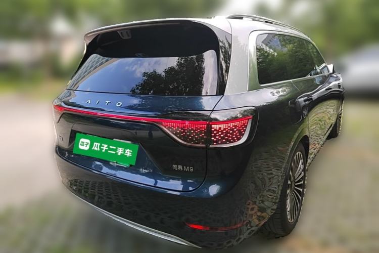 Used Hima AITO M9 2025 Extended-Range Ultra Version 52 kWh 6-Seater Rear Right 45 Deg