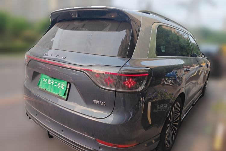 Used Hima AITO M9 2025 Extended-Range Ultra Version 52 kWh 6-Seater Rear Right 45 Deg