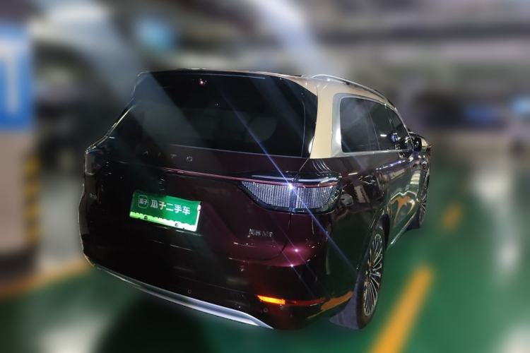 Used Hima AITO M9 2025 Extended-Range Ultra Version 52 kWh 6-Seater Rear Right 45 Deg