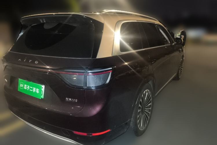 Used Hima AITO M9 2025 Extended-Range Ultra Version 52 kWh 5-Seater Edition Rear Right 45 Deg