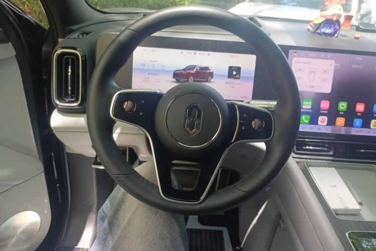 Used Hima AITO M9 2025 Extended-Range Ultra Version 52 kWh 6-Seater Steering Wheel