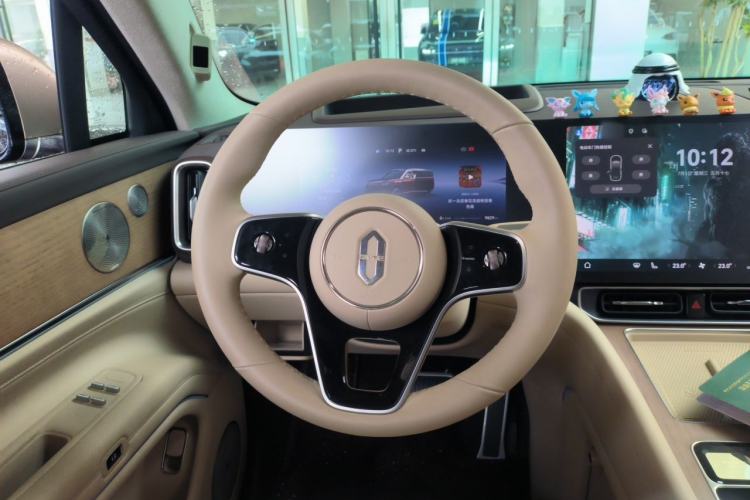 Used Hima AITO M9 2025 Extended-Range Ultra Version 52 kWh 6-Seater Steering Wheel