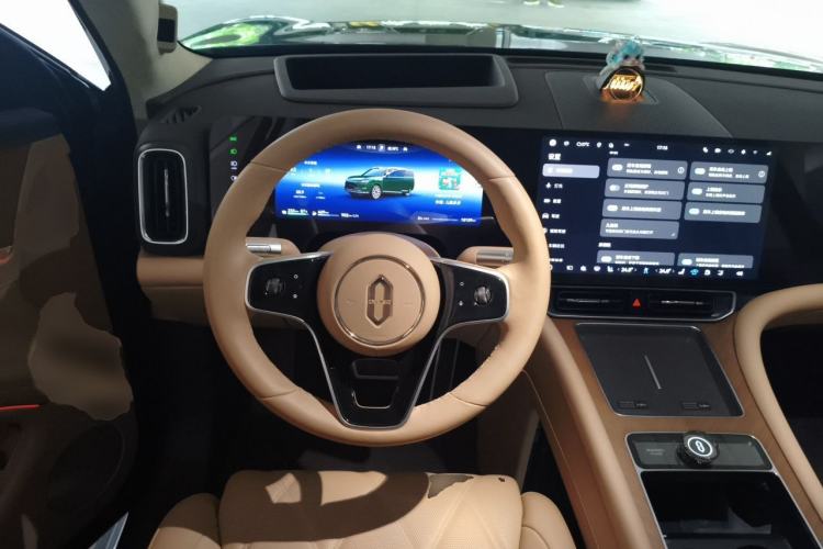 Used Hima AITO M9 2025 Extended-Range Max Version 52 kWh 6-Seater Edition Steering Wheel