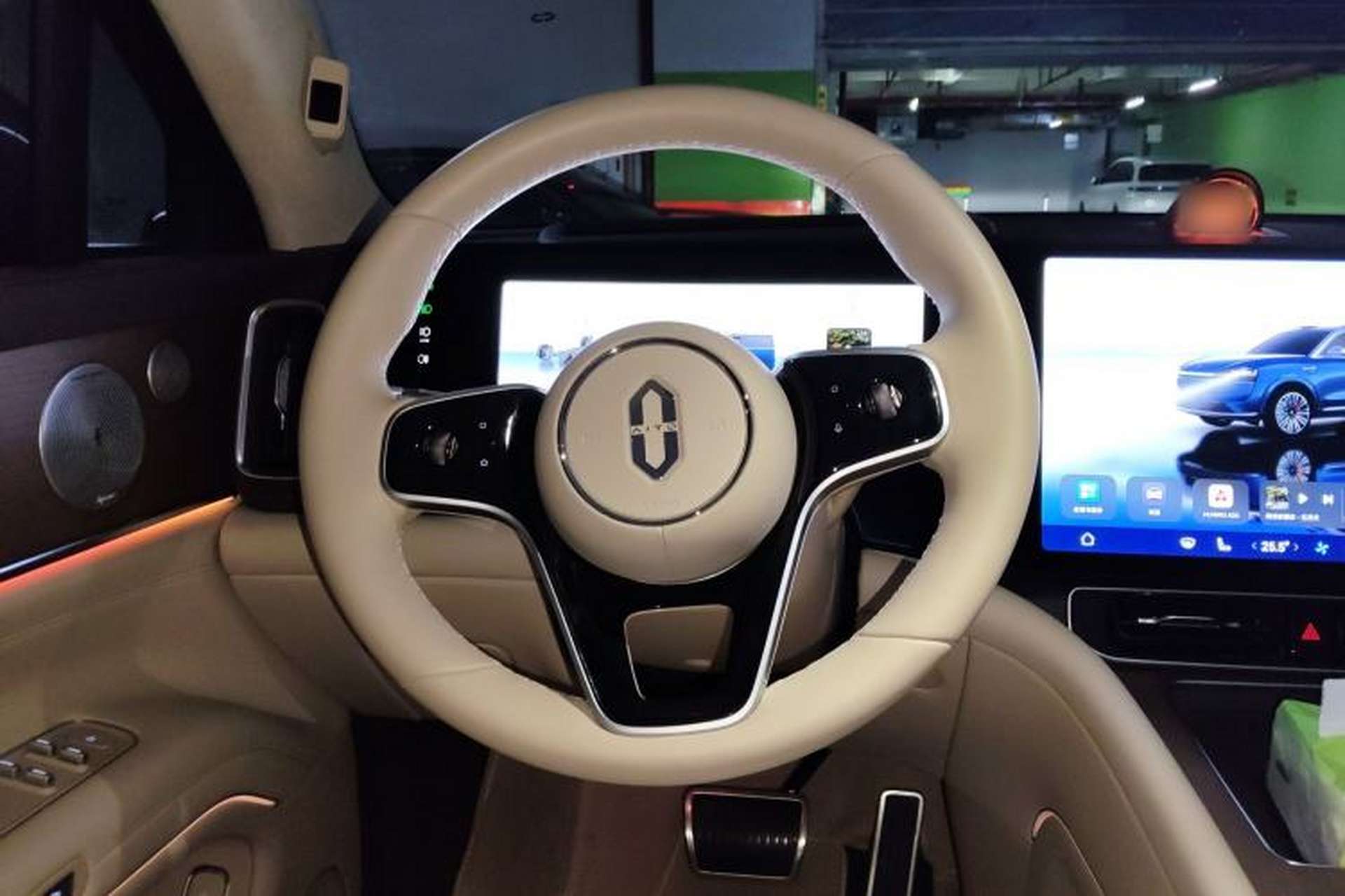 Used Hima AITO M9 2025 All-Electric Ultra Version 100 kWh 5-Seater Model Steering Wheel