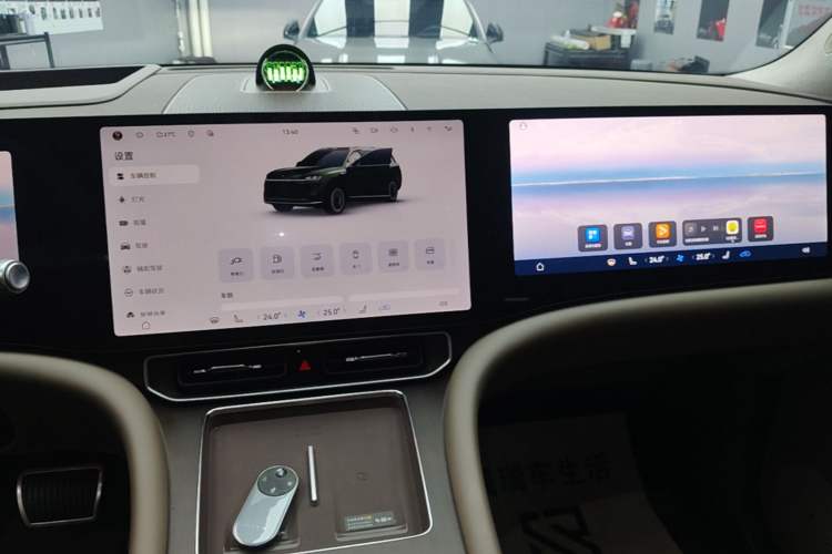 Used Hima AITO M9 2025 Extended-Range Ultra Version 52 kWh 5-Seater Edition Audio And AC Panel
