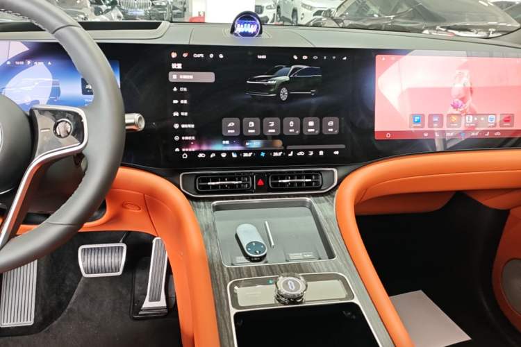 Used Hima AITO M9 2025 Extended-Range Ultra Version 52 kWh 5-Seater Edition Audio And AC Panel