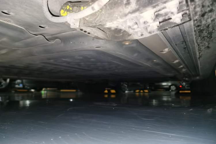 Used Hima AITO M9 2025 Extended-Range Ultra Version 52 kWh 6-Seater Chassis Front Left