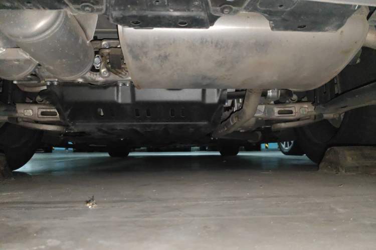 Used Hima AITO M9 2025 Extended-Range Ultra Version 52 kWh 6-Seater Chassis Rear