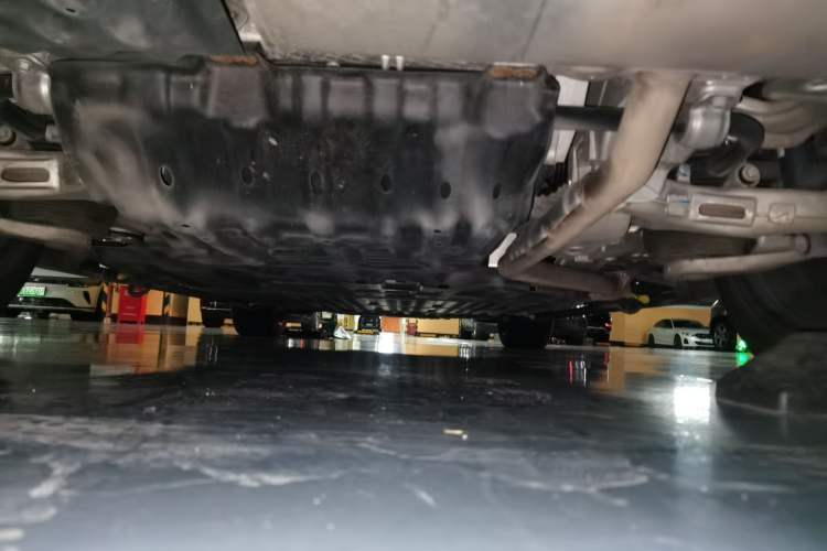 Used Hima AITO M9 2025 Extended-Range Ultra Version 52 kWh 6-Seater Chassis Rear