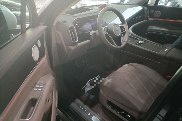 Used Hima AITO M9 2025 Extended-Range Ultra Version 52 kWh 6-Seater Driver Seat