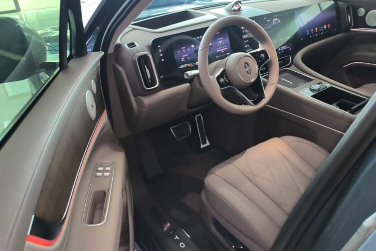 Used Hima AITO M9 2025 Extended-Range Ultra Version 52 kWh 5-Seater Edition Driver Seat