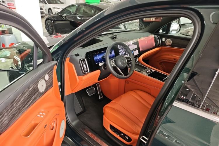 Used Hima AITO M9 2025 Extended-Range Ultra Version 52 kWh 5-Seater Edition Driver Seat