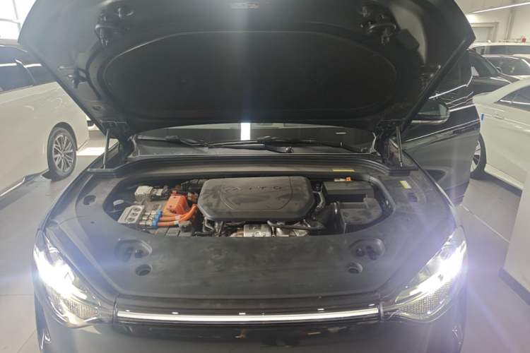 Used Hima AITO M9 2025 Extended-Range Ultra Version 52 kWh 6-Seater Engine Bay