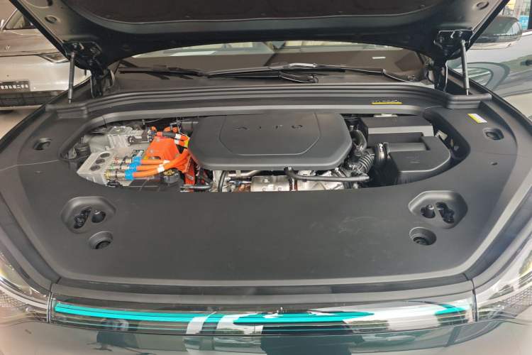 Used Hima AITO M9 2025 Extended-Range Ultra Version 52 kWh 6-Seater Engine Bay