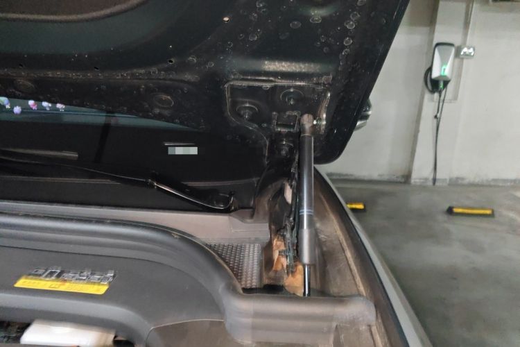 Used Hima AITO M9 2025 Extended-Range Ultra Version 52 kWh 6-Seater Engine Bay Left
