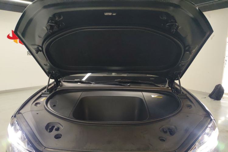Used Hima AITO M9 2025 Pure Electric Ultra Version 100 kWh 6-Seater Model Engine Bay