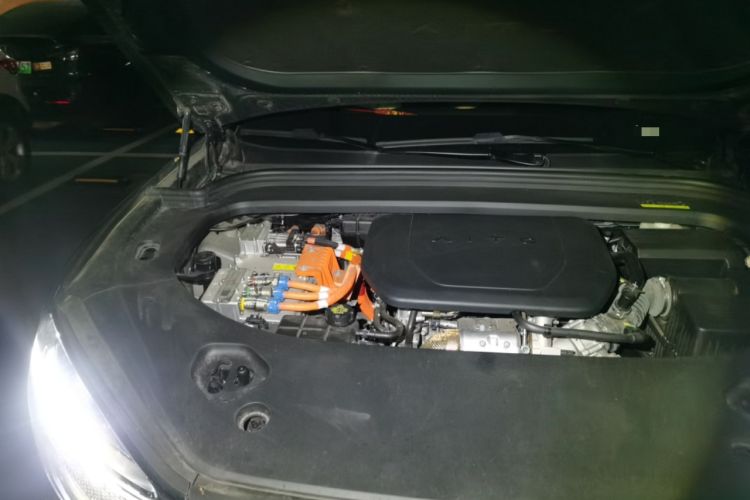 Used Hima AITO M9 2025 Extended-Range Ultra Version 52 kWh 6-Seater Engine Bay Right